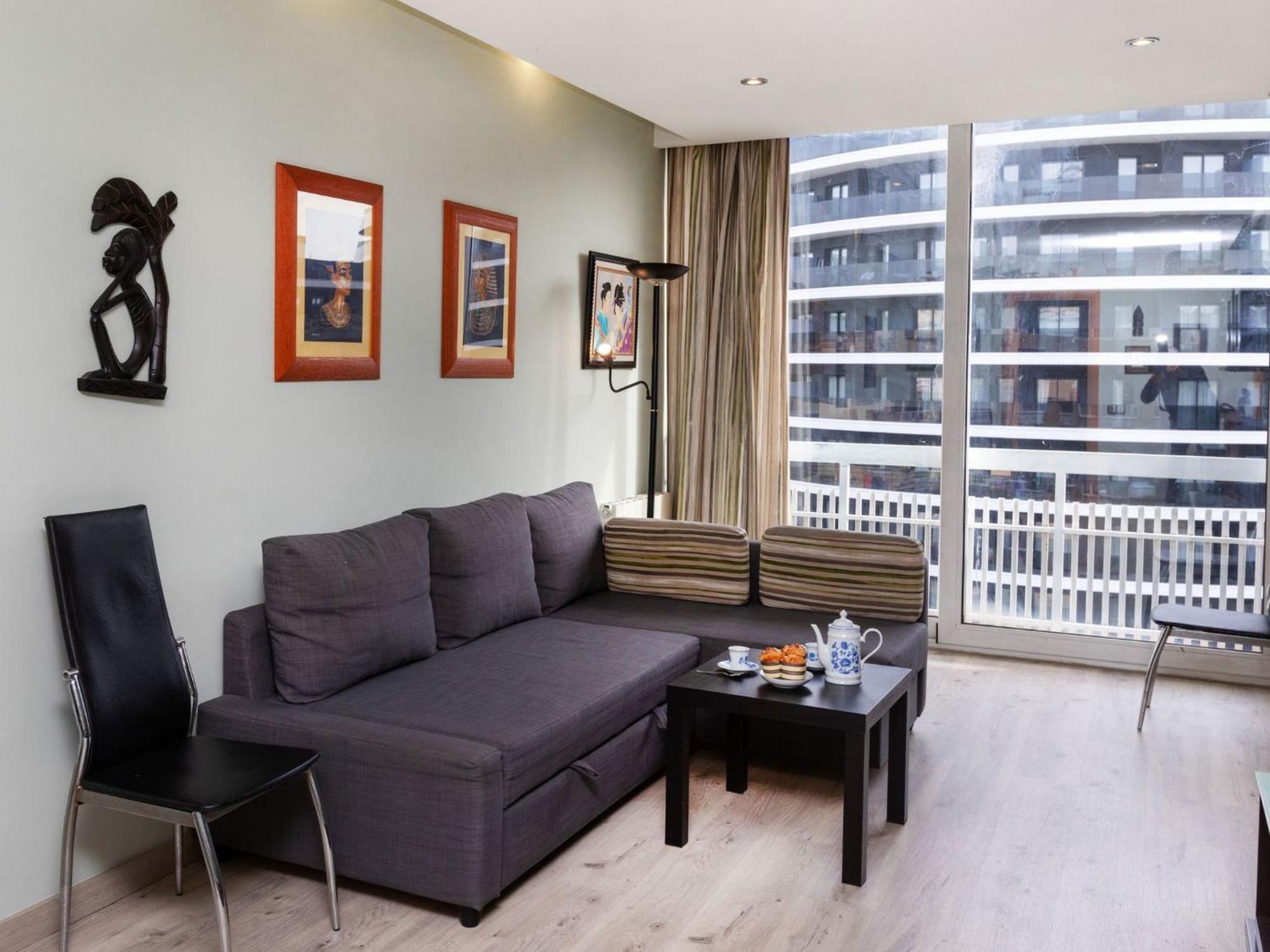 Apartment Sants-Montjuic Rambla Badal By Interhome برشلونة المظهر الخارجي الصورة